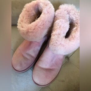 UGG BOOTS PINK